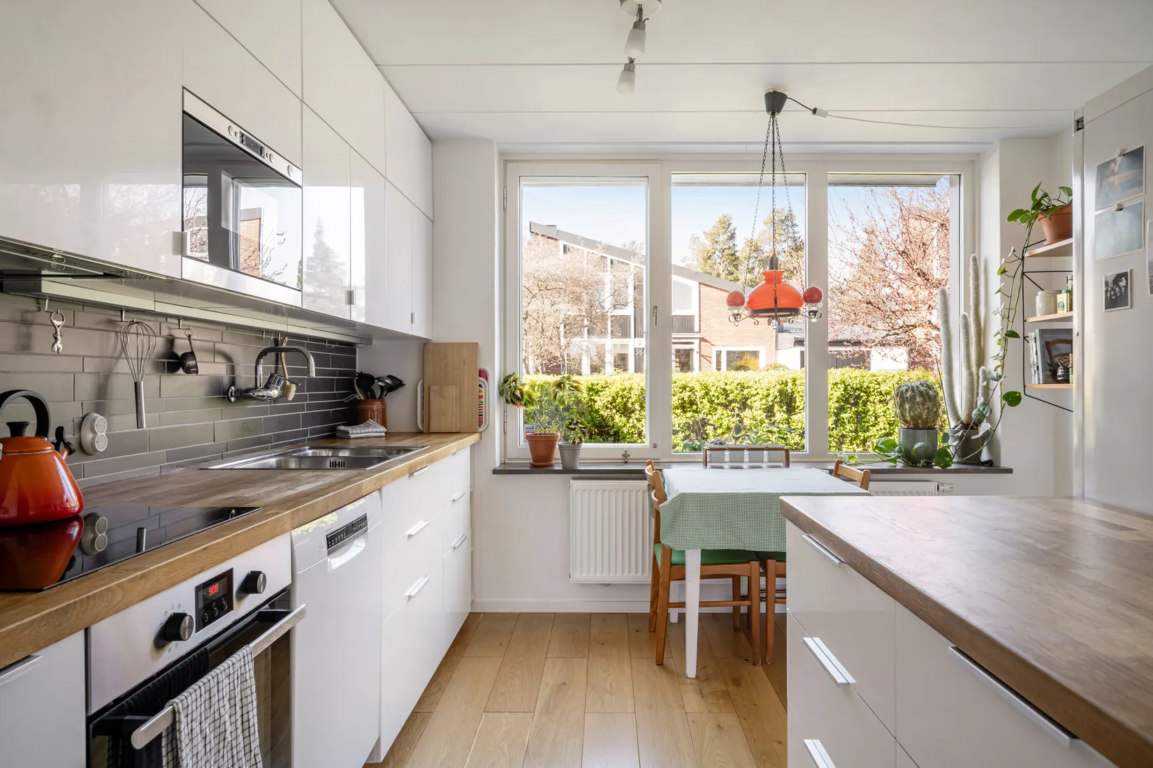 Villa, Radhus, Långsjöhöjden 69, Älvsjö - Långsjö, Stockholm