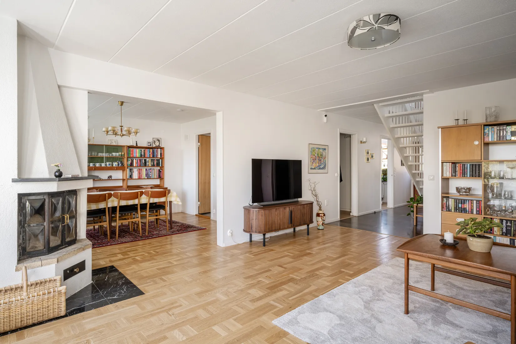 Villa, Radhus, Långsjöhöjden 69, Älvsjö - Långsjö, Stockholm