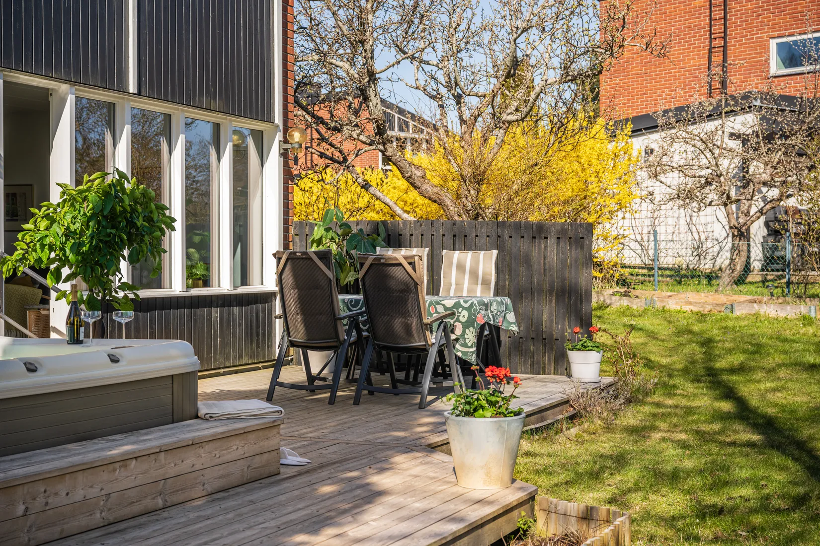 Villa, Radhus, Långsjöhöjden 69, Älvsjö - Långsjö, Stockholm