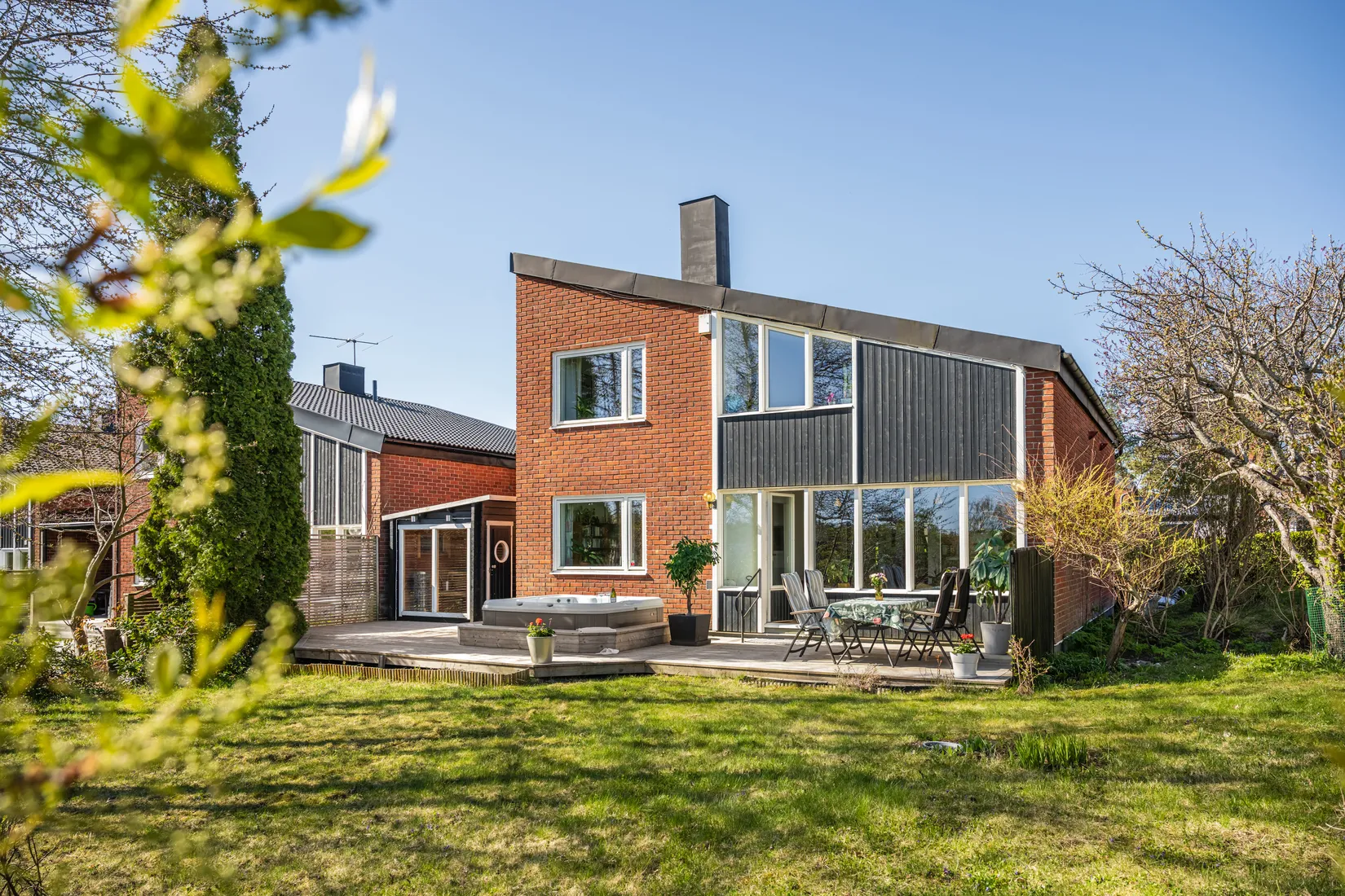 Villa, Radhus, Långsjöhöjden 69, Älvsjö - Långsjö, Stockholm