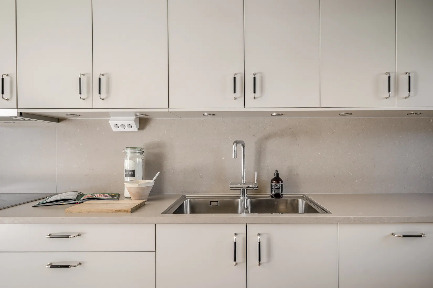 Bostadsrätt, Radhus, Barometervägen 8B, Vistaberg, Huddinge