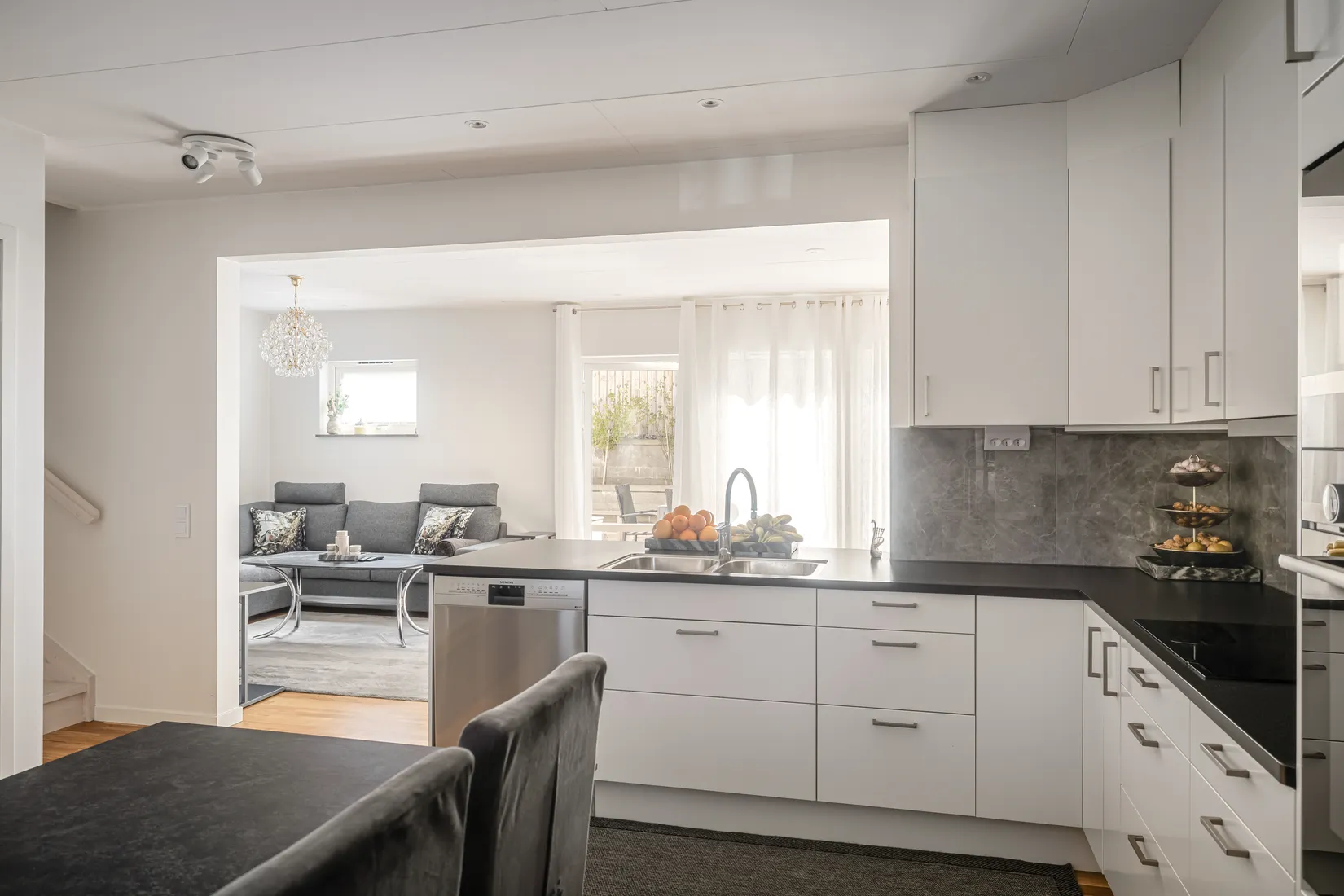 Villa, Radhus, Gamla Södertäljevägen 195G, Segeltorp, Huddinge