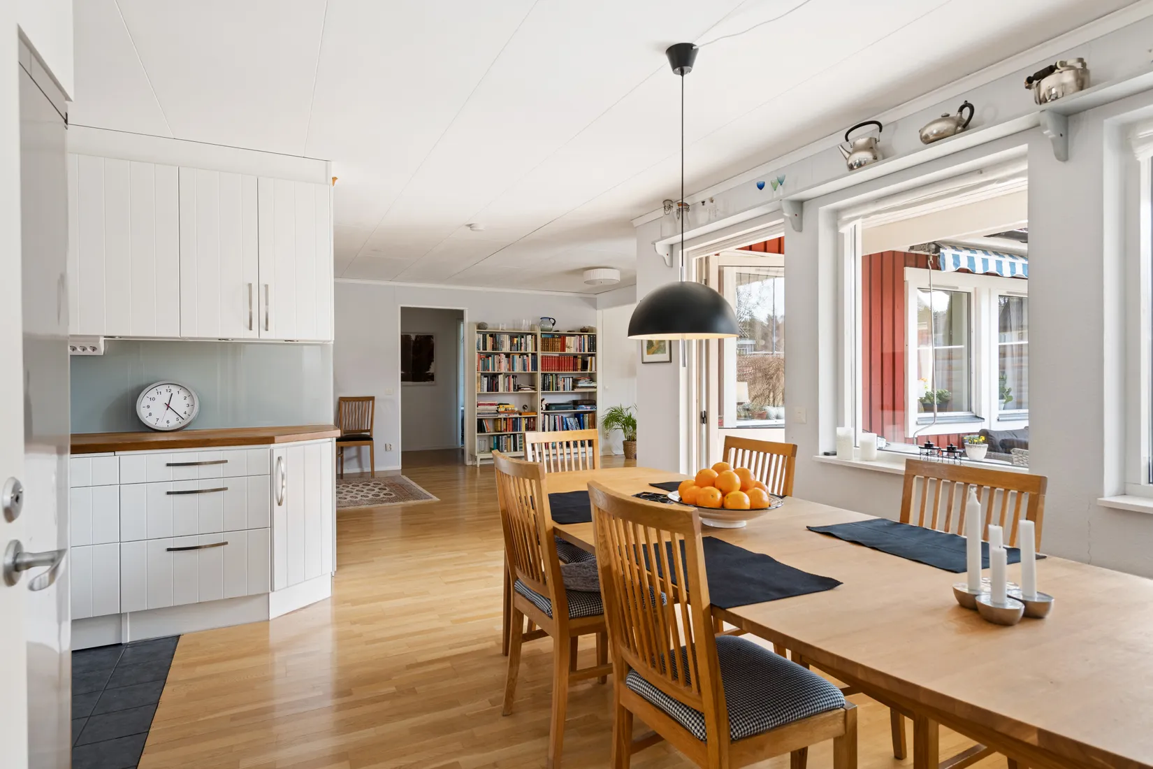 Villa, Travslingan 4, Visinge, Täby