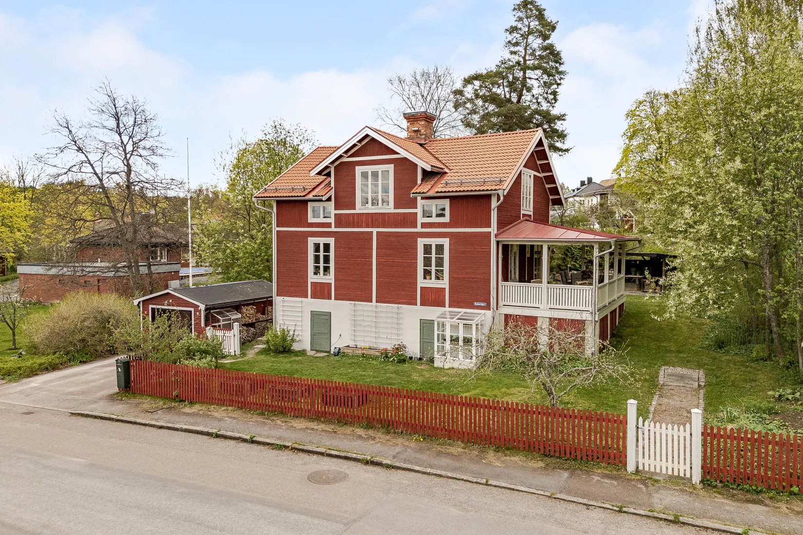 Villa, Klockarevägen 6, Kyrkbacken, Falun