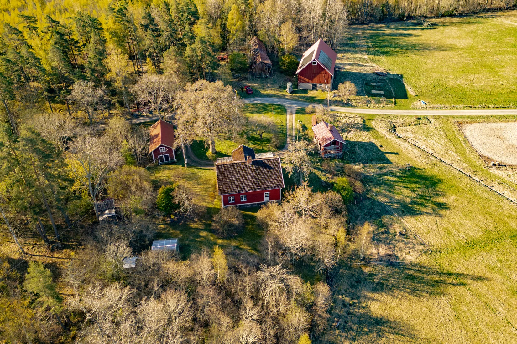 Gård/Skog, Sörsylta 22, Köping