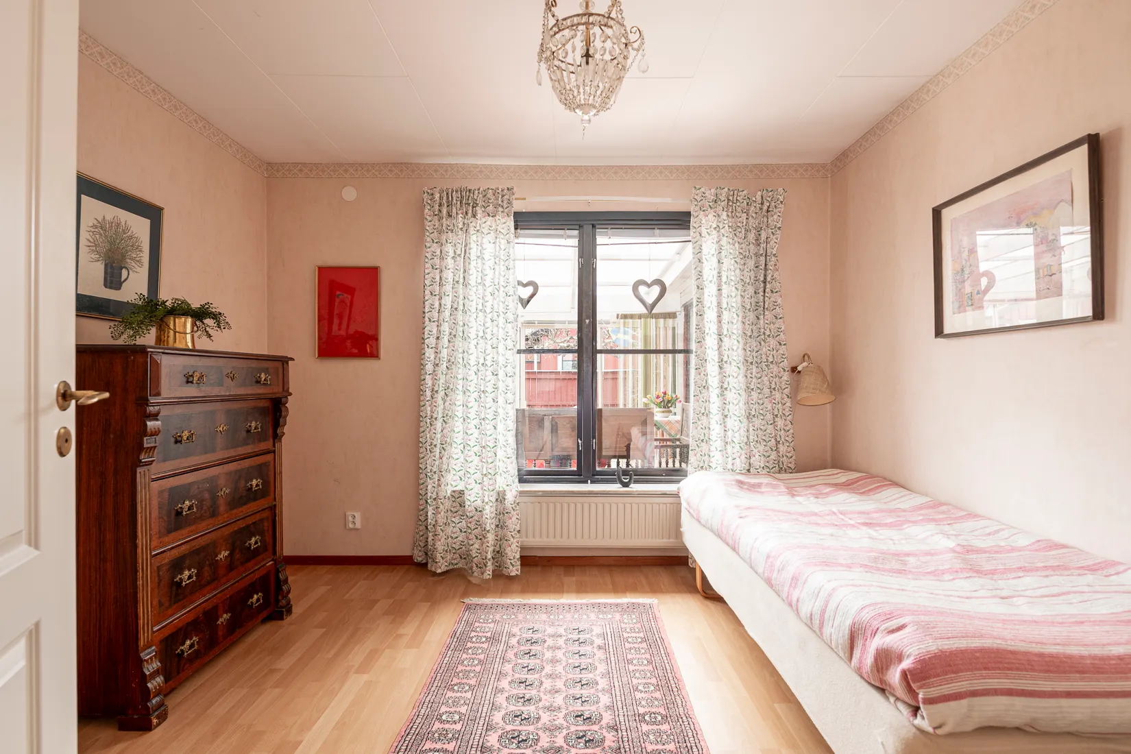 Villa, Radhus, Krongjutarvägen 1E, Skultuna, Västerås