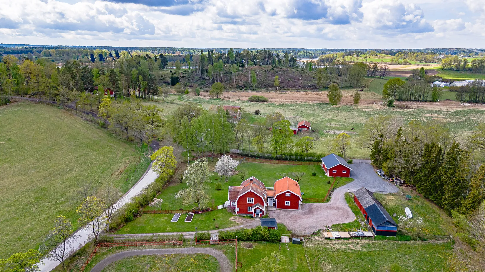 Villa, Gård/Skog,  Marielund, Flen