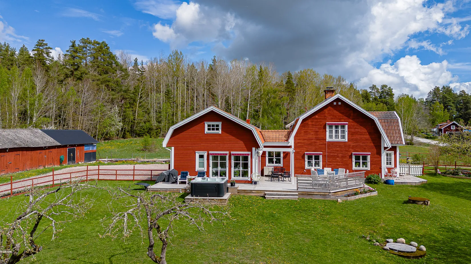Villa, Gård/Skog,  Marielund, Flen