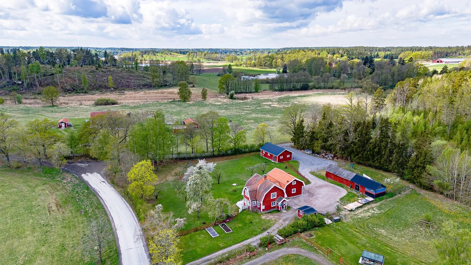 Villa, Gård/Skog,  Marielund, Flen