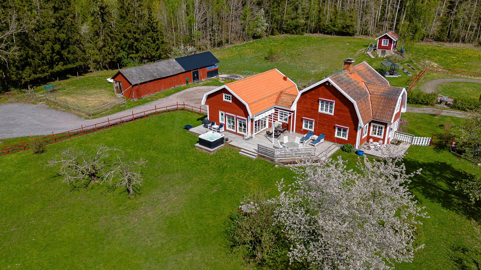 Villa, Gård/Skog,  Marielund, Flen