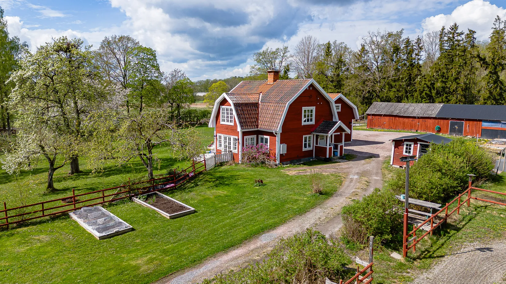 Villa, Gård/Skog,  Marielund, Flen