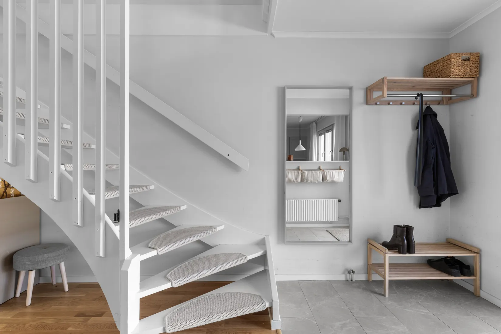 Villa, Radhus, Åbroddsgränd 81, Tyresö Centrum, Tyresö