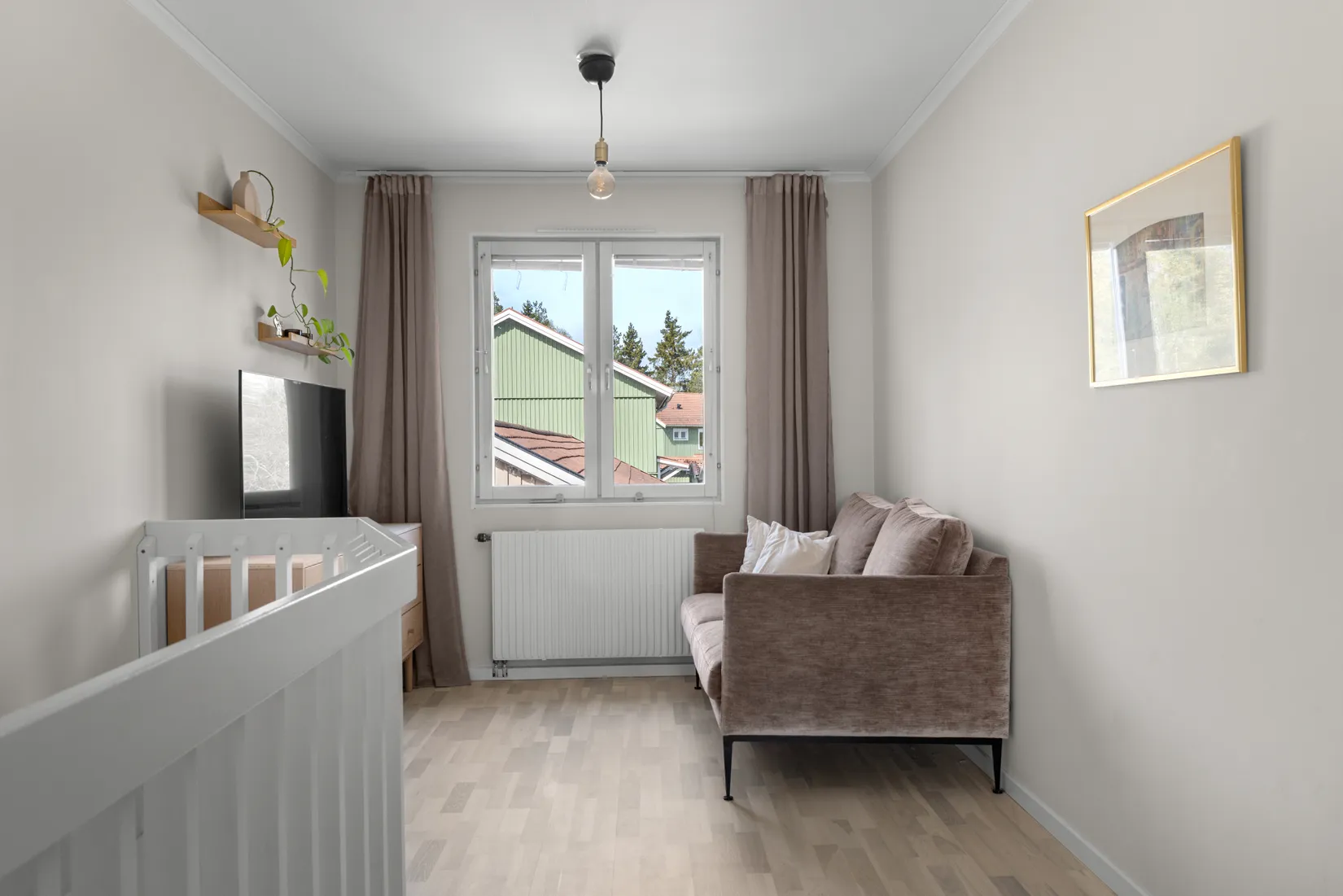 Villa, Radhus, Åbroddsgränd 81, Tyresö Centrum, Tyresö