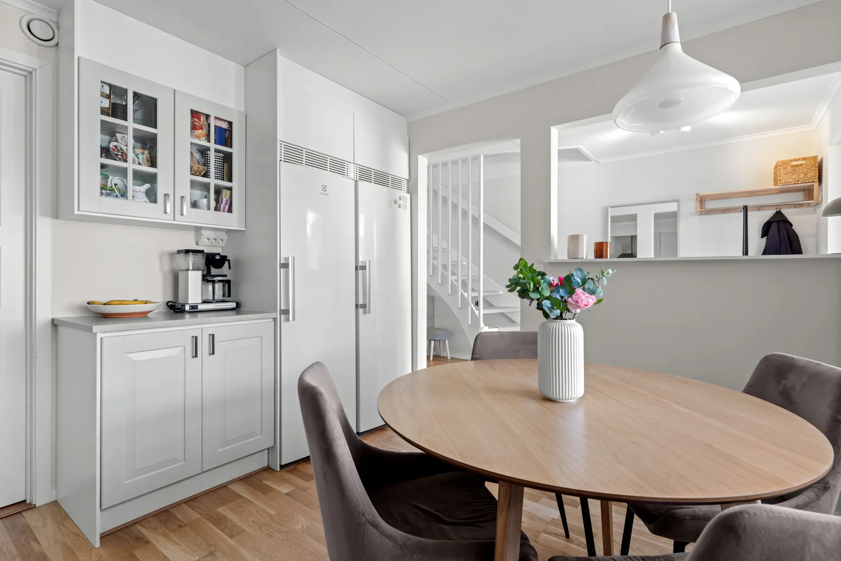 Villa, Radhus, Åbroddsgränd 81, Tyresö Centrum, Tyresö