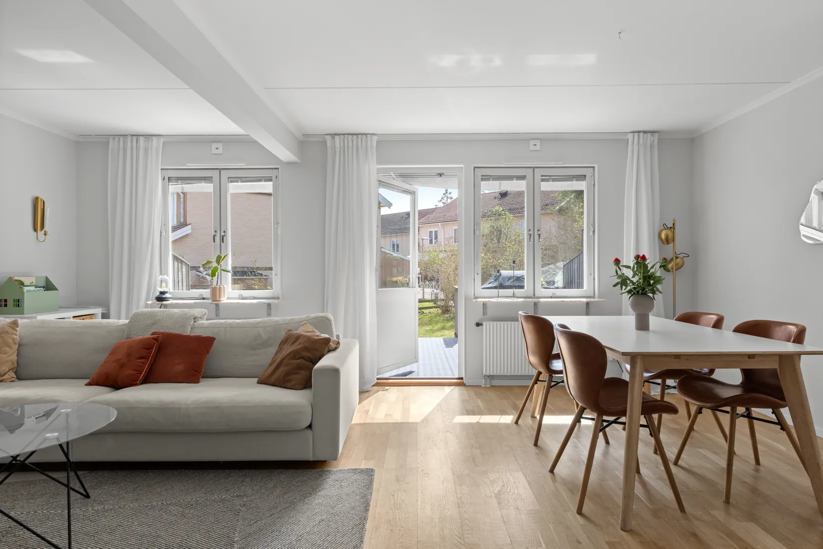 Villa, Radhus, Åbroddsgränd 81, Tyresö Centrum, Tyresö