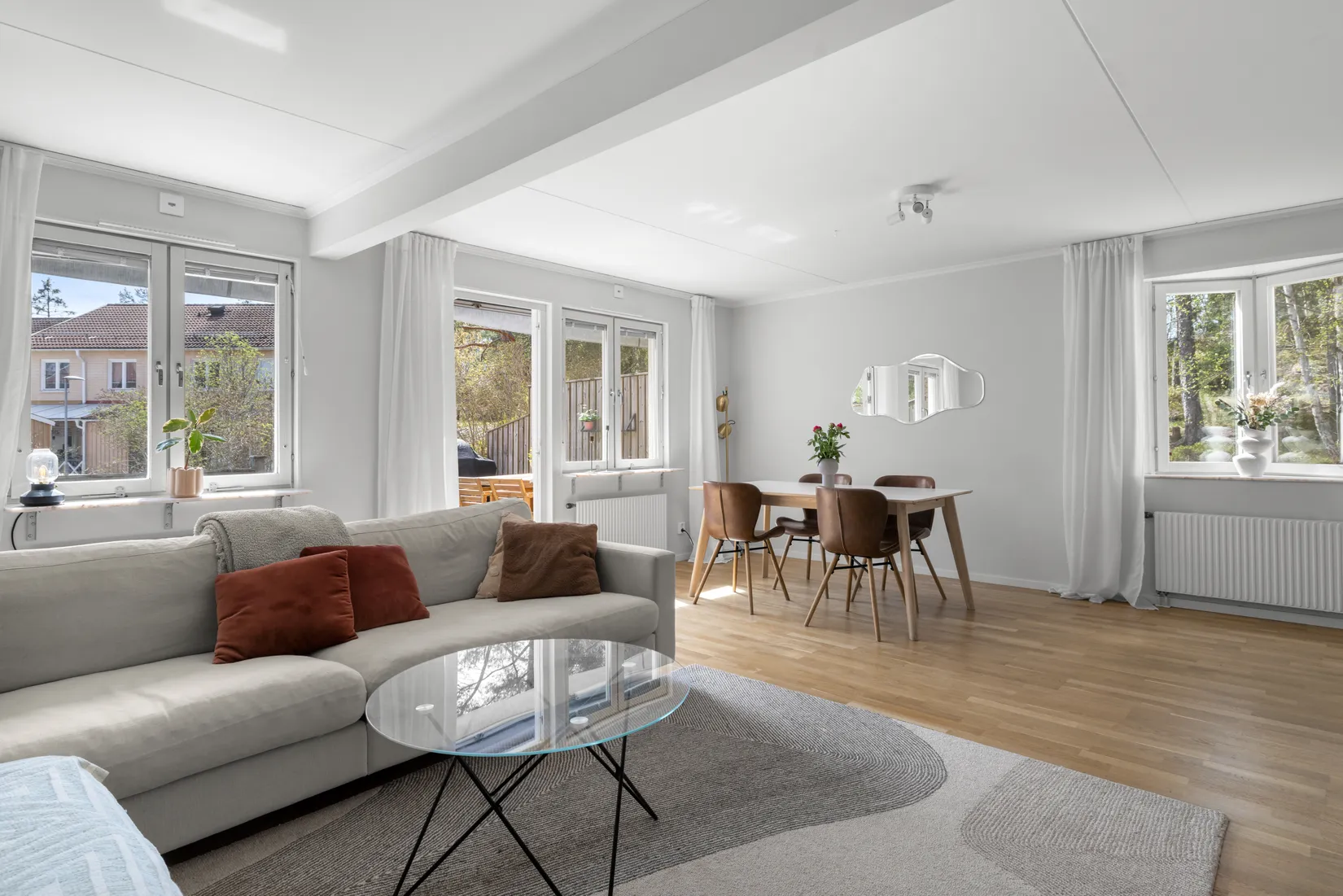 Villa, Radhus, Åbroddsgränd 81, Tyresö Centrum, Tyresö