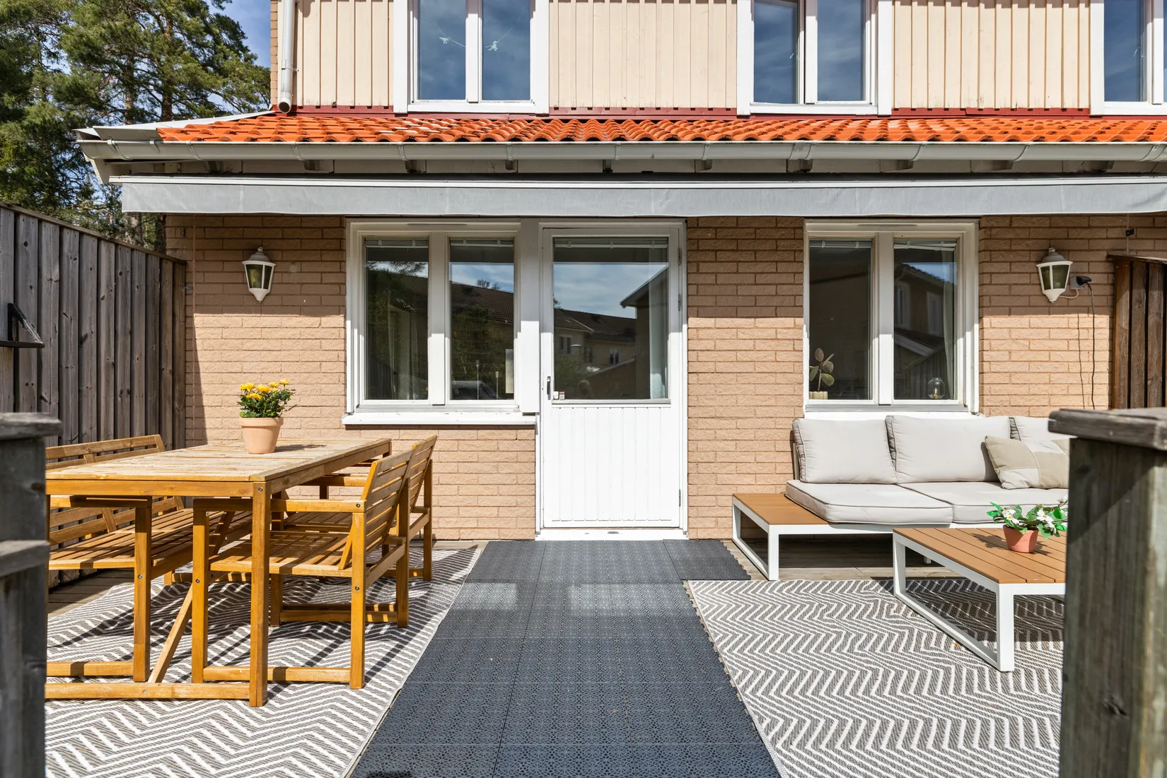 Villa, Radhus, Åbroddsgränd 81, Tyresö Centrum, Tyresö