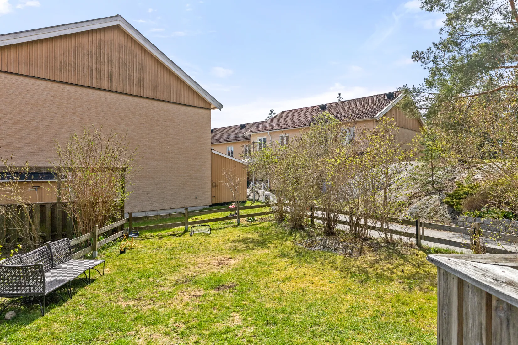 Villa, Radhus, Åbroddsgränd 81, Tyresö Centrum, Tyresö