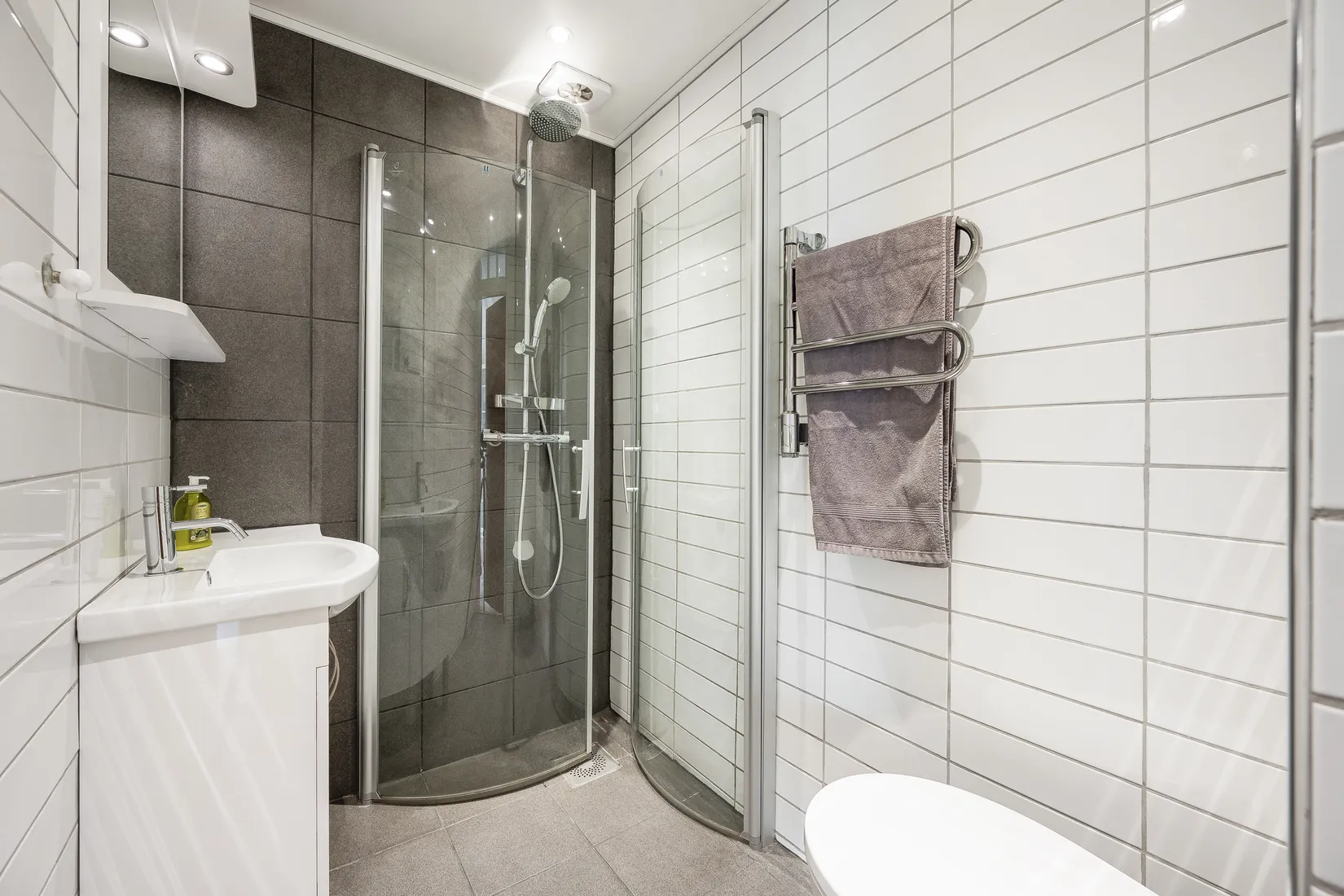 Radhus, Loviselundsvägen 54, Hässelby Gård, Stockholm