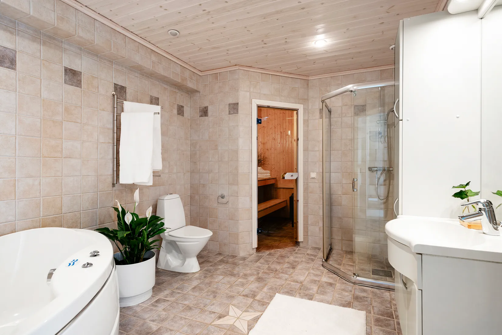 Villa, Kyrkvägen 38, Täby Kyrkby, Täby