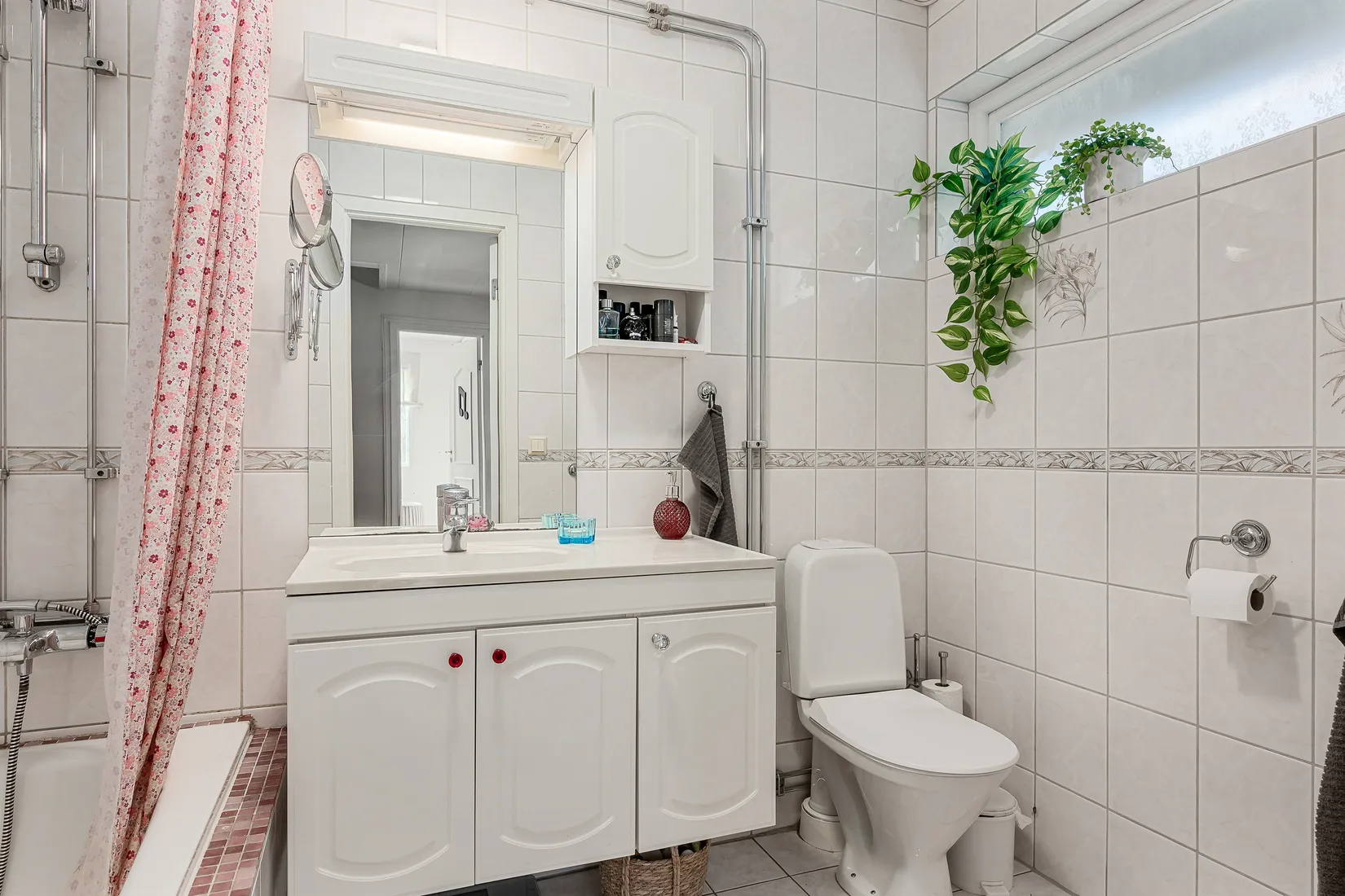Villa, Radhus, Sötriskestigen 14, Bryngelstorp, Nyköping