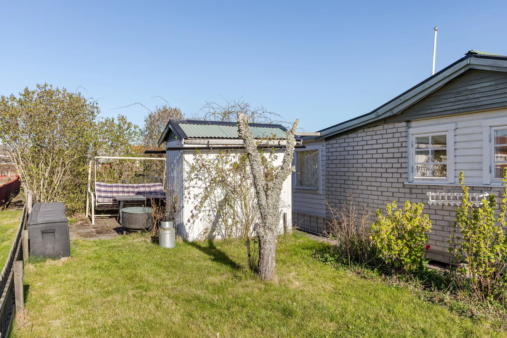 Fritidshus, Jordgubbsvägen 203, Emmalunds koloniområde, Linköping