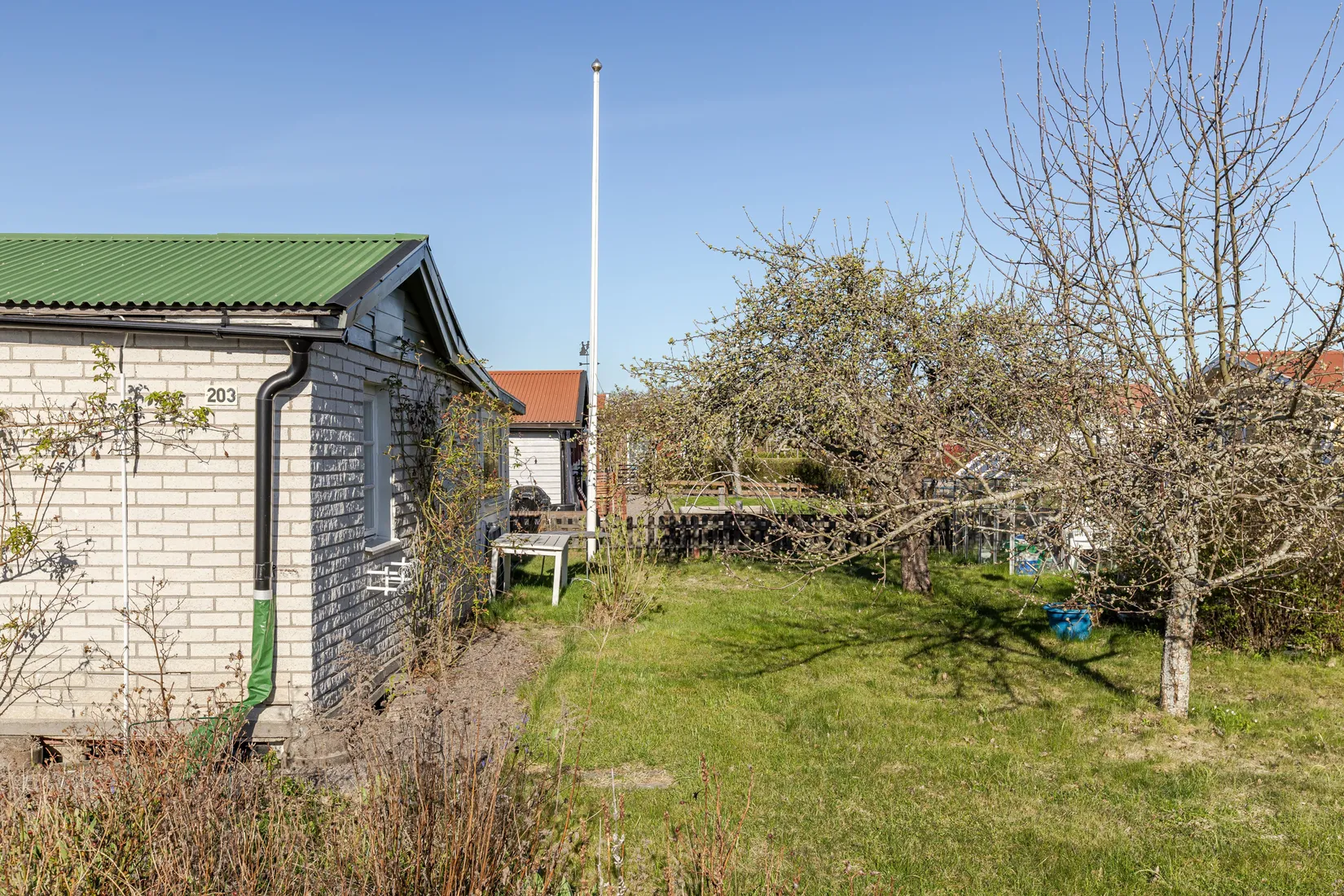 Fritidshus, Jordgubbsvägen 203, Emmalunds koloniområde, Linköping