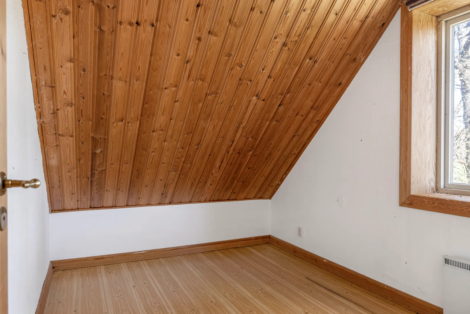 Villa, Gård/Skog, Göstorpsvägen 124, Göstorp, Laholm