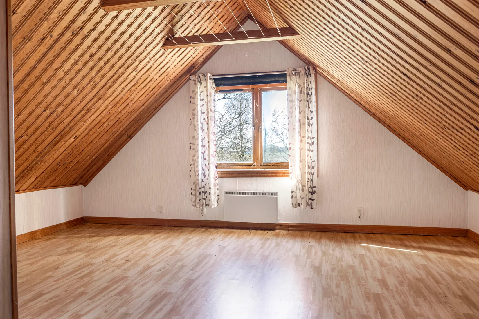 Villa, Gård/Skog, Göstorpsvägen 124, Göstorp, Laholm