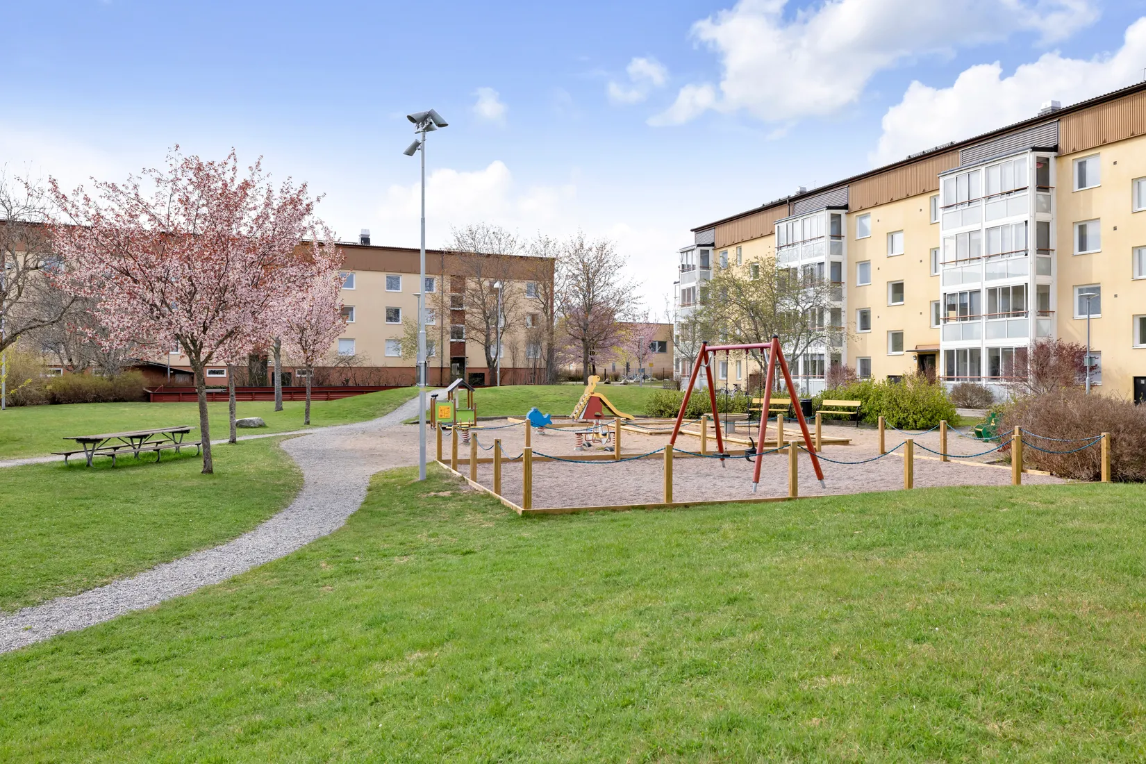 Bostadsrätt, Västra Bangatan 49B, Märsta - Centralt, Sigtuna