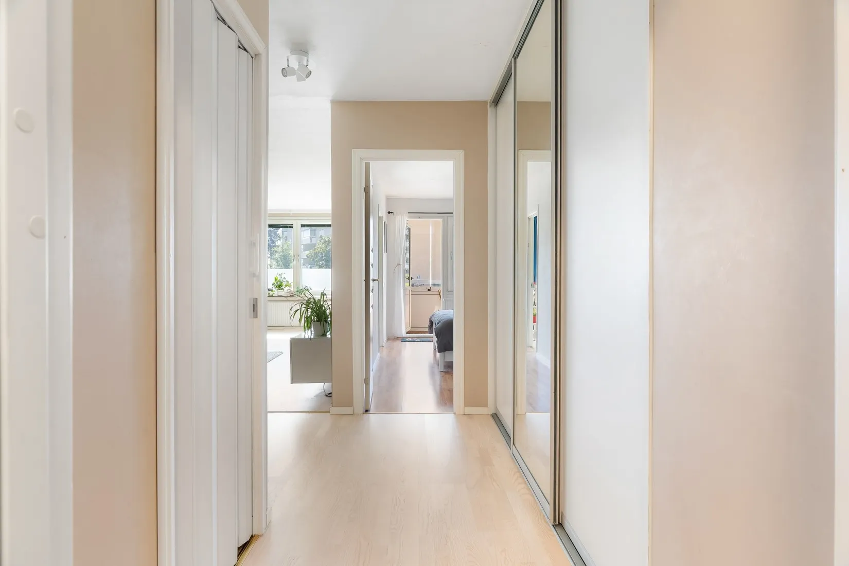 Bostadsrätt, Jungfrudansen 7, Huvudsta, Solna
