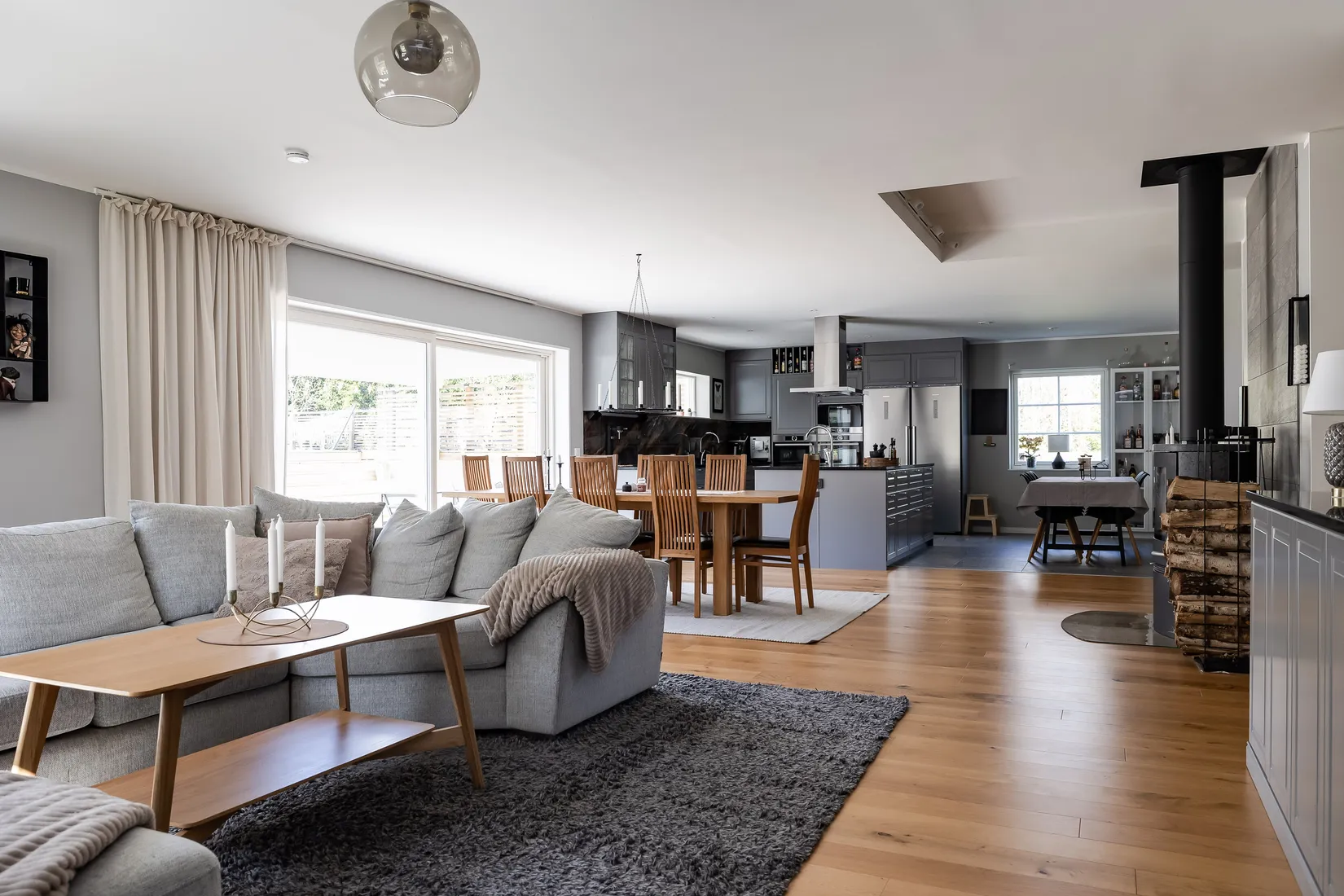 Villa, Nävesta 212, Kumla