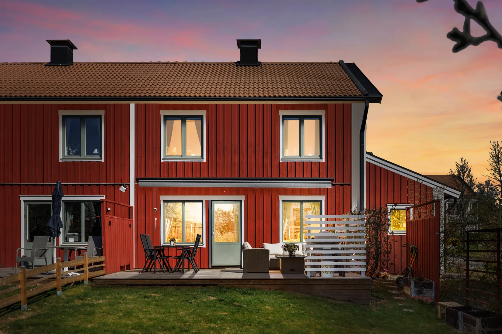 Radhus, Nyponvägen 12, Sigtuna - Pilsbo, Sigtuna