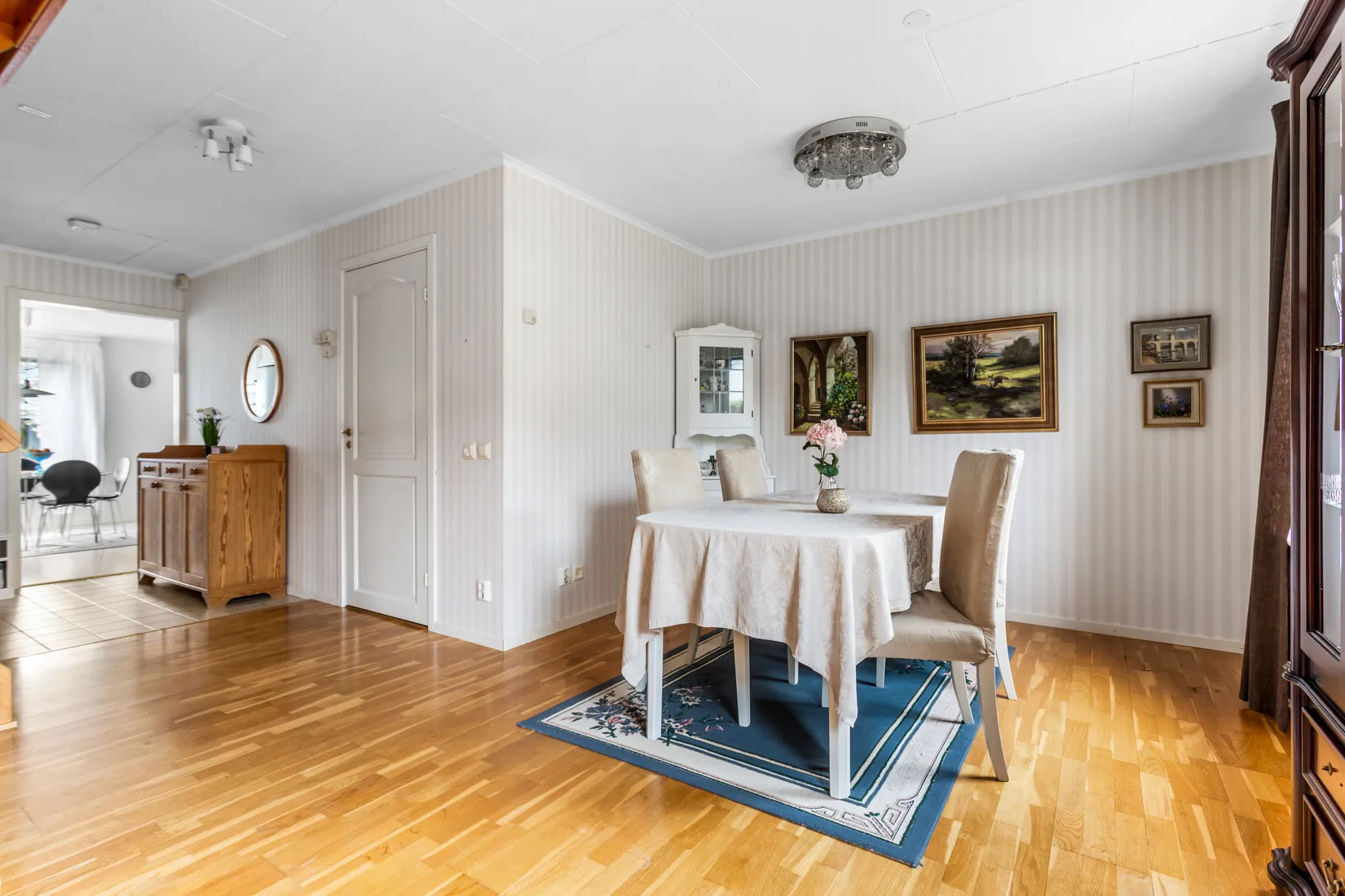 Villa, Radhus, Mäster Henriks allé 5E, Viby, Sollentuna