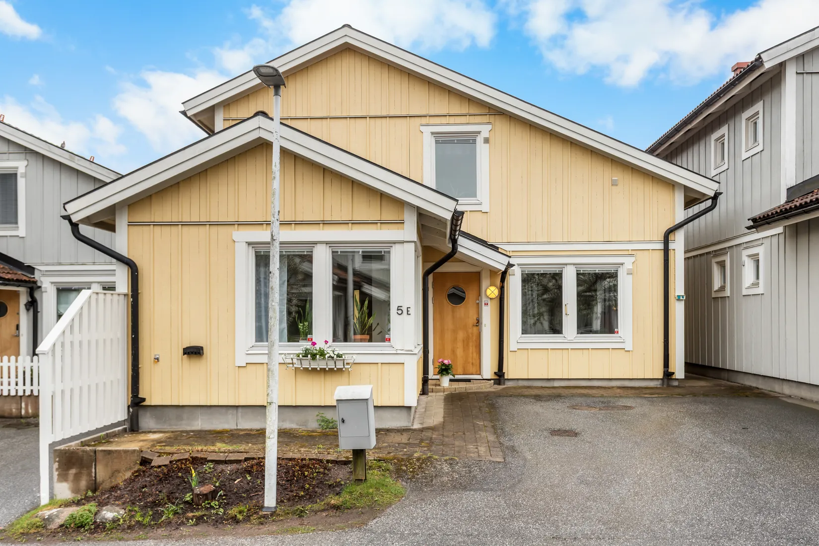 Villa, Radhus, Mäster Henriks allé 5E, Viby, Sollentuna