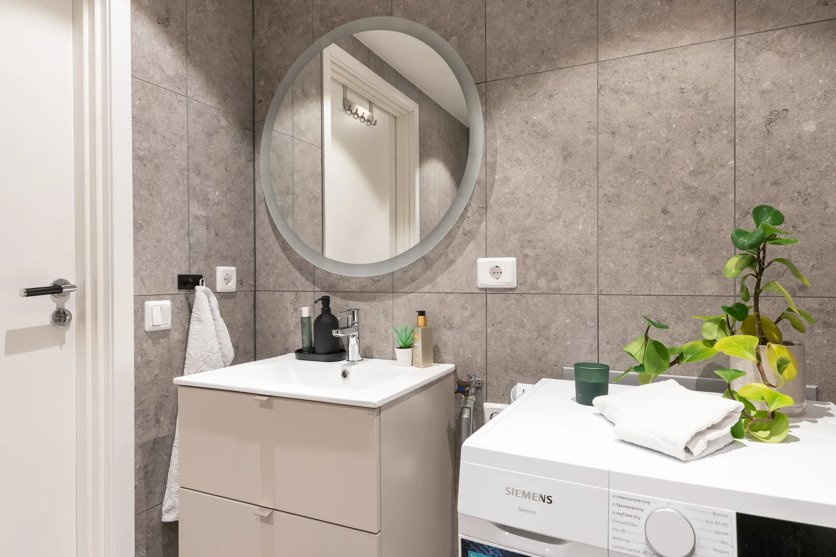 Bostadsrätt, Kolonnvägen 2, Haga Norra, Solna