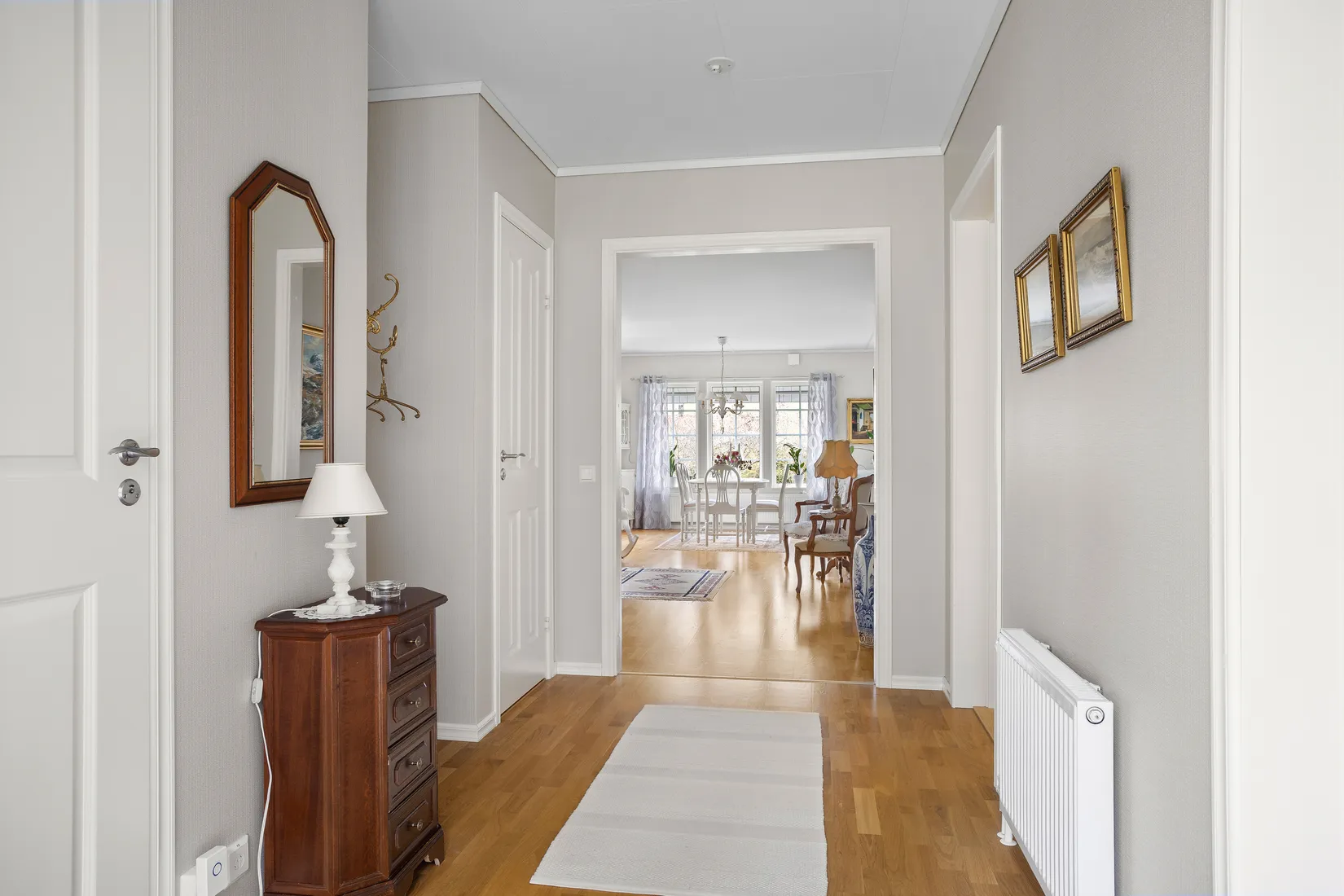 Villa, Husbyvägen 30, Bro, Upplands-Bro