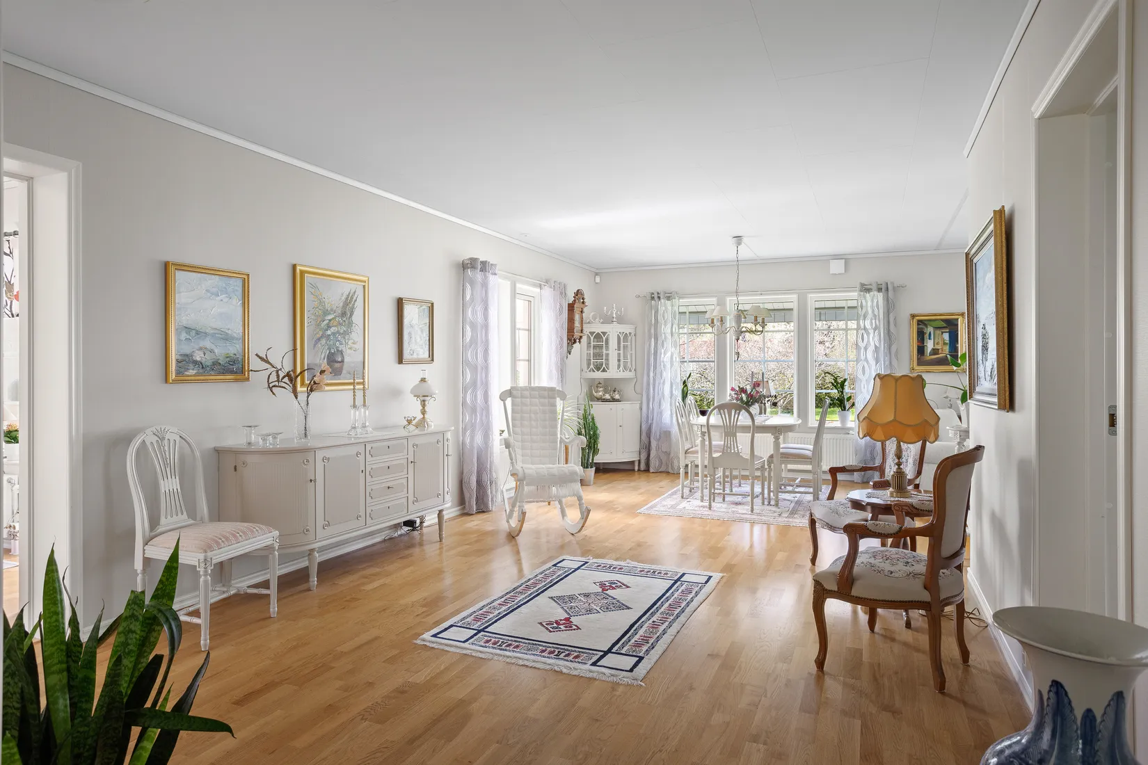 Villa, Husbyvägen 30, Bro, Upplands-Bro