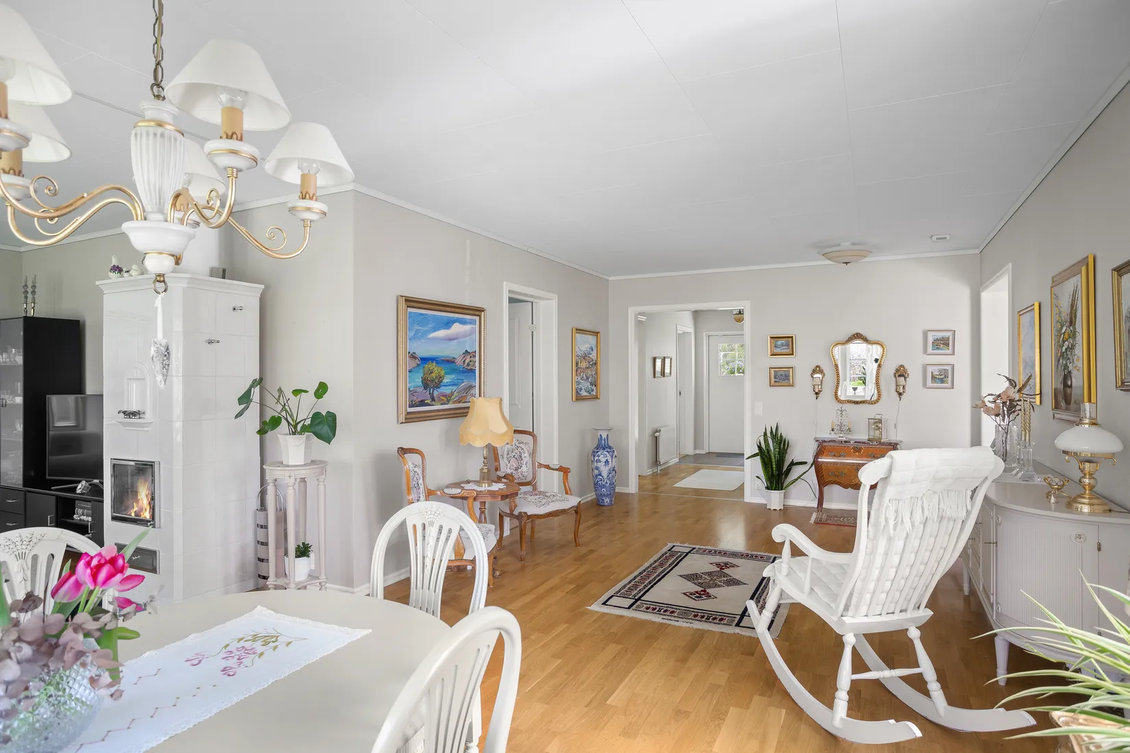 Villa, Husbyvägen 30, Bro, Upplands-Bro