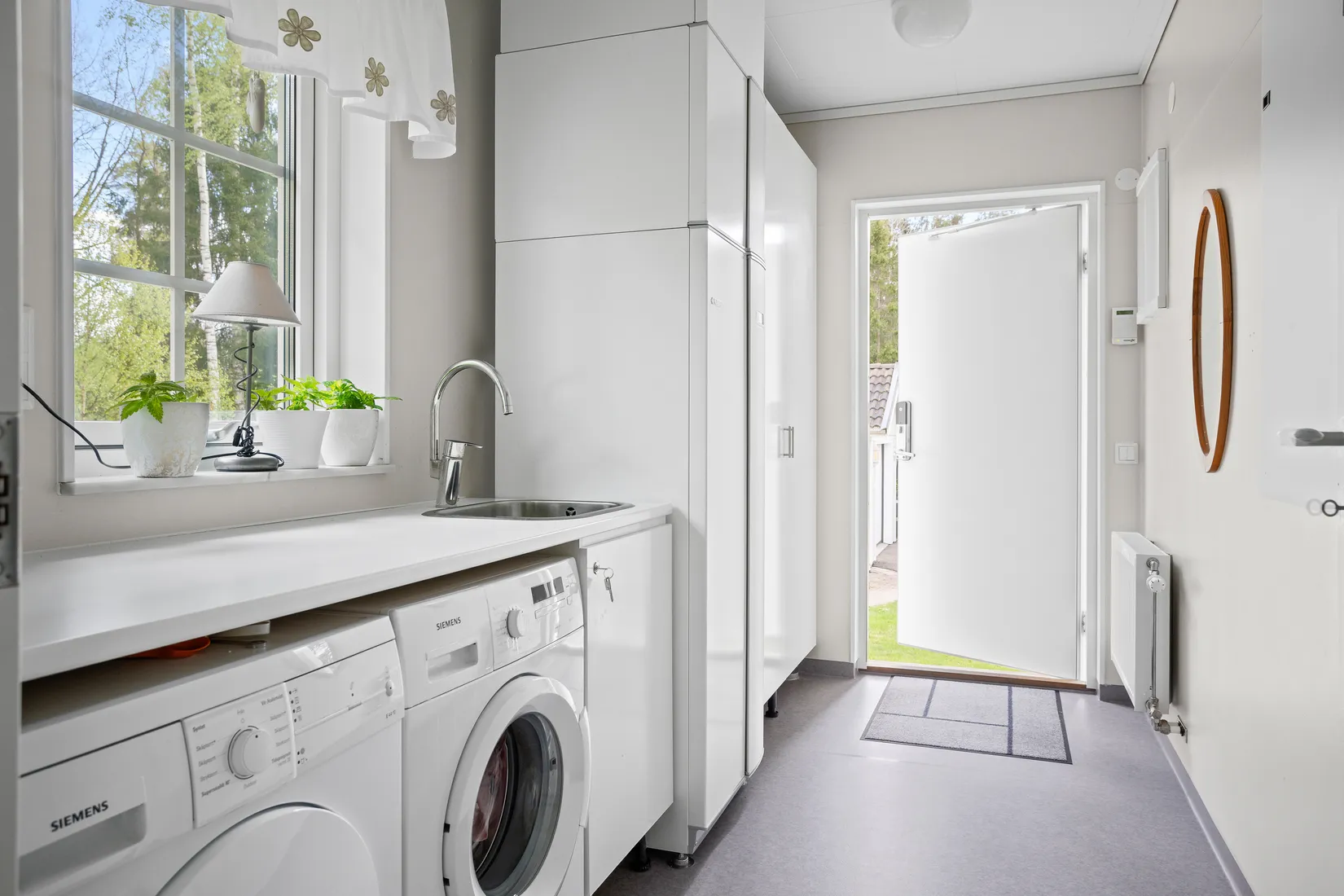 Villa, Husbyvägen 30, Bro, Upplands-Bro