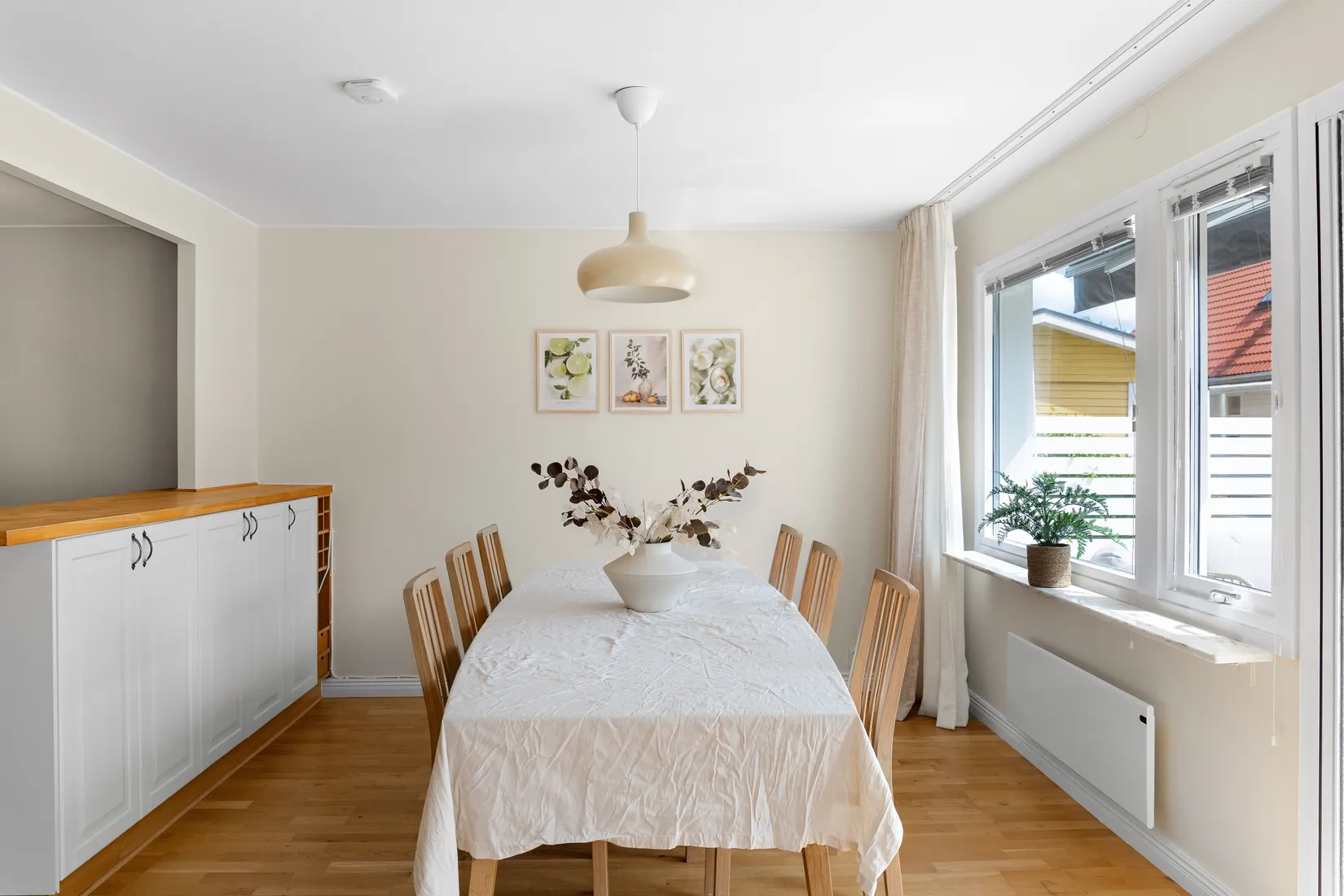Villa, Radhus, Flanellvägen 6, Brunna, Upplands-Bro