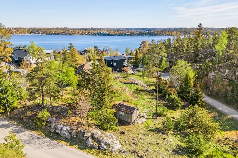 Villa, Smultronbacken 2A, Tyresö