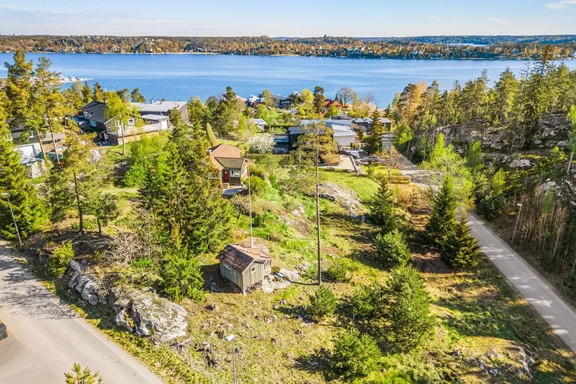 Villa, Smultronbacken 2A, Tyresö
