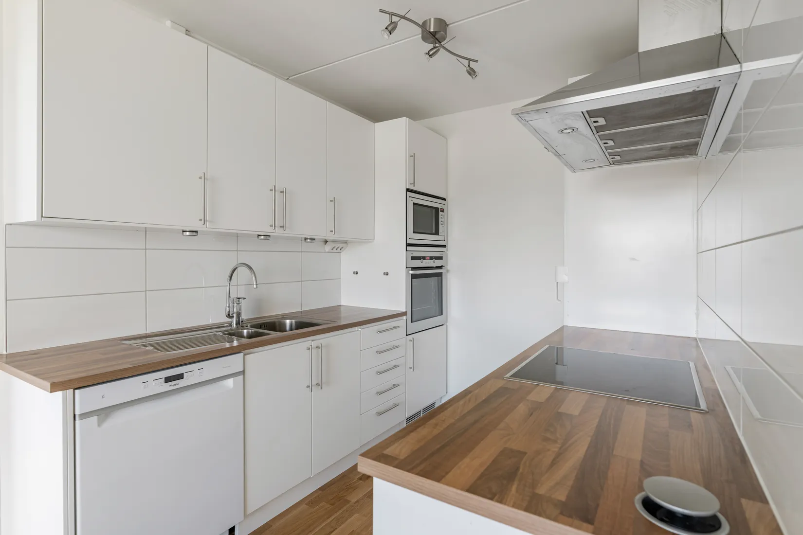 Bostadsrätt, ÅKERBYVÄGEN 88, Täby centrum, Täby
