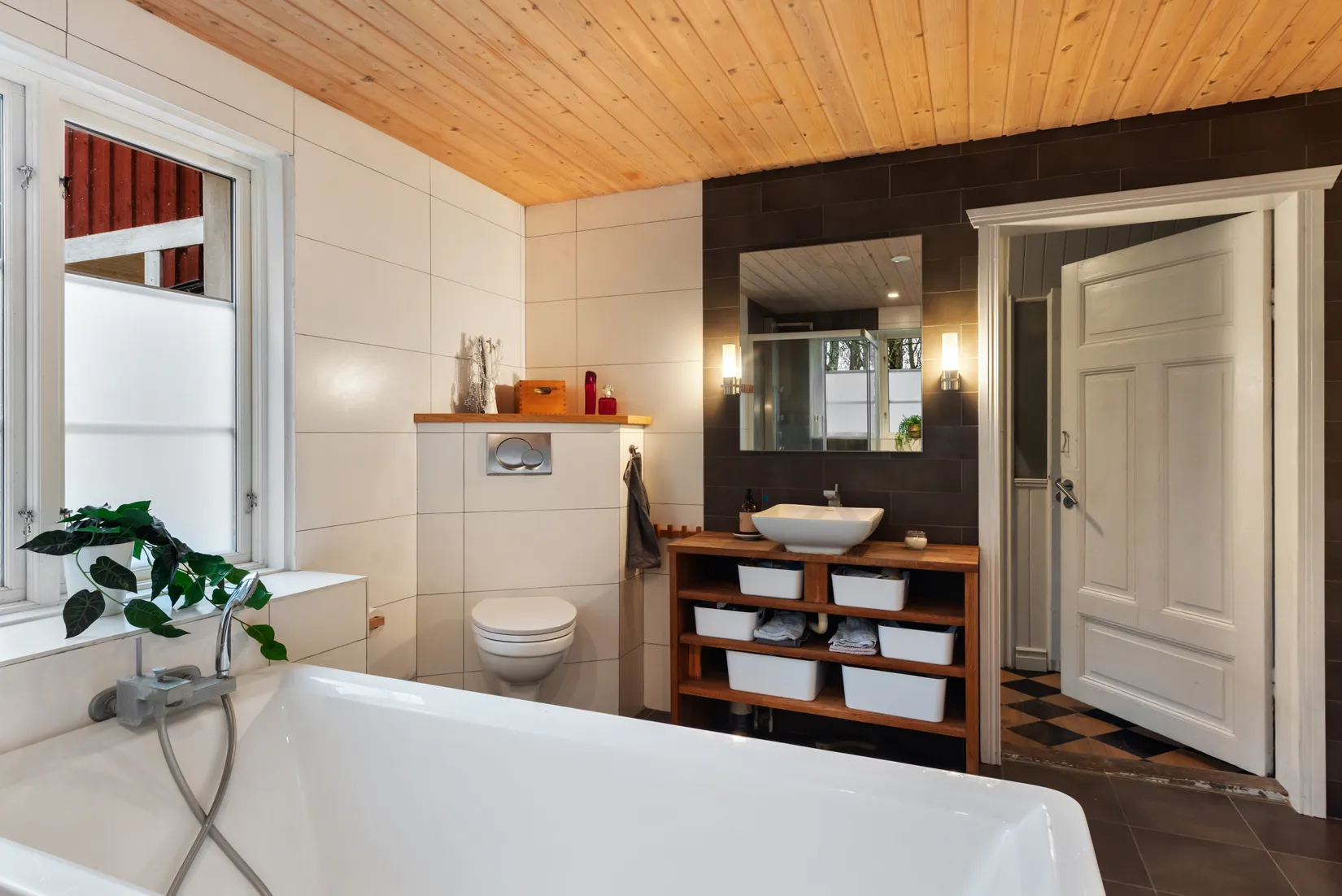 Villa, Södra Vallavägen 30, Edsbro, Norrtälje
