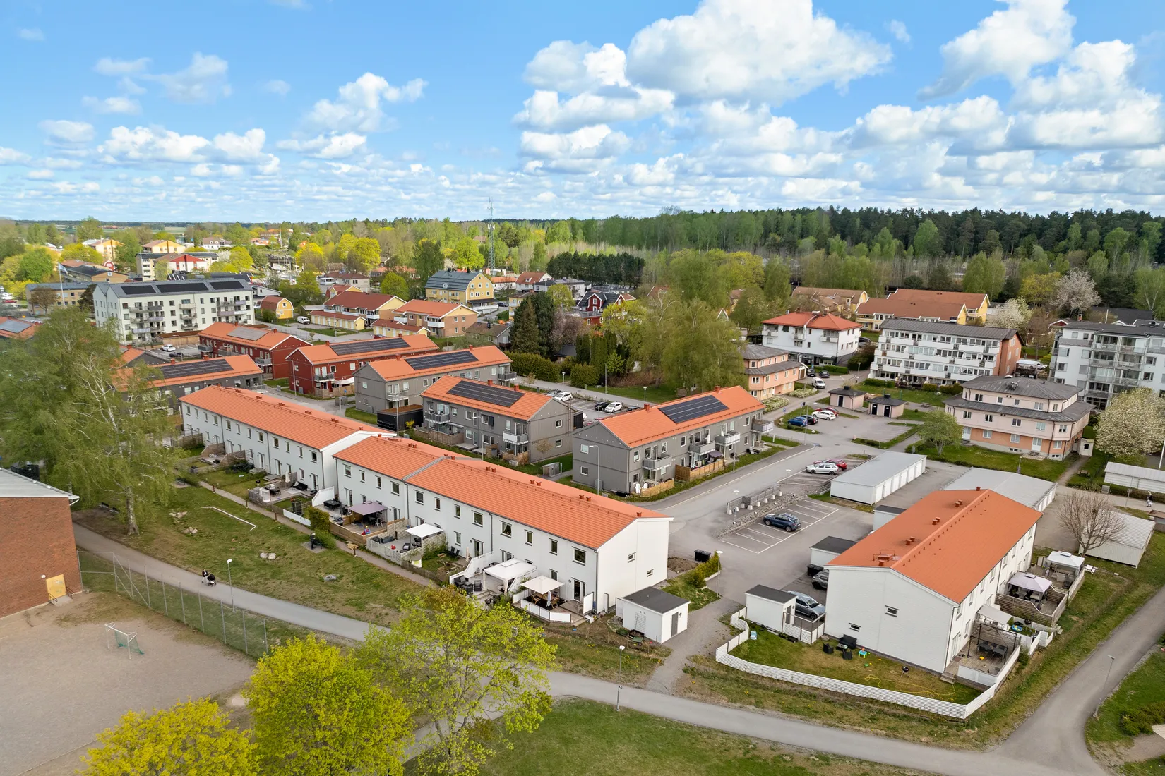 Bostadsrätt, Radhus, Björkvallen 50, Bålsta Västerängen, Håbo