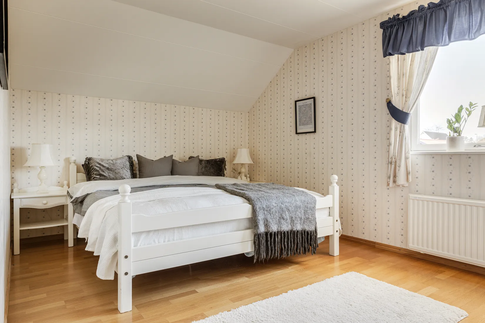 Villa, Radhus, Lövskogsvägen 37, Mölnlycke - Skogen, Härryda