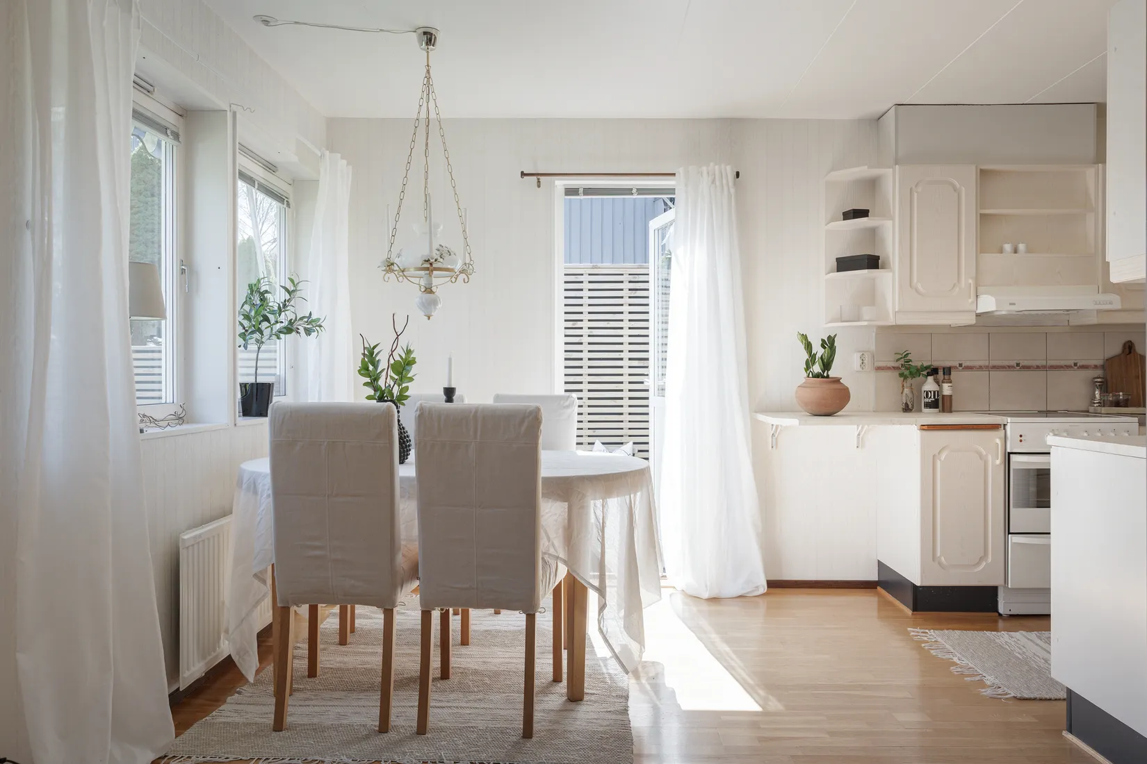 Villa, Radhus, Lövskogsvägen 37, Mölnlycke - Skogen, Härryda