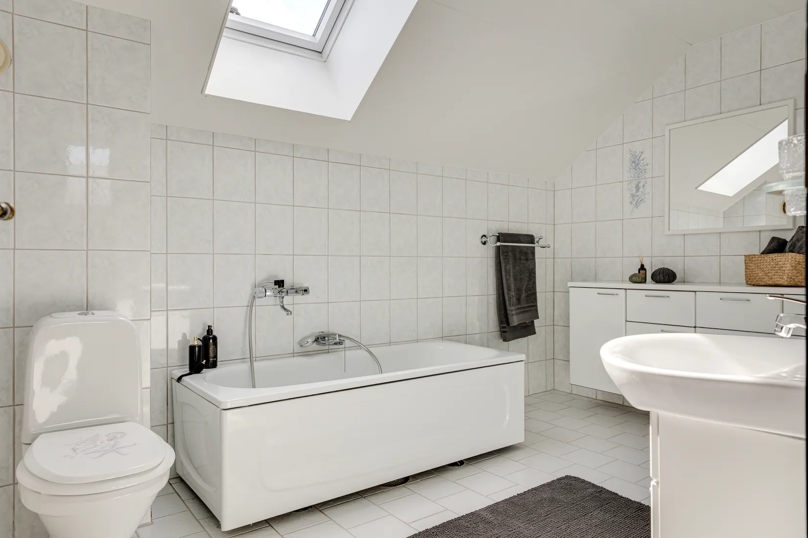 Villa, Radhus, Lövskogsvägen 37, Mölnlycke - Skogen, Härryda