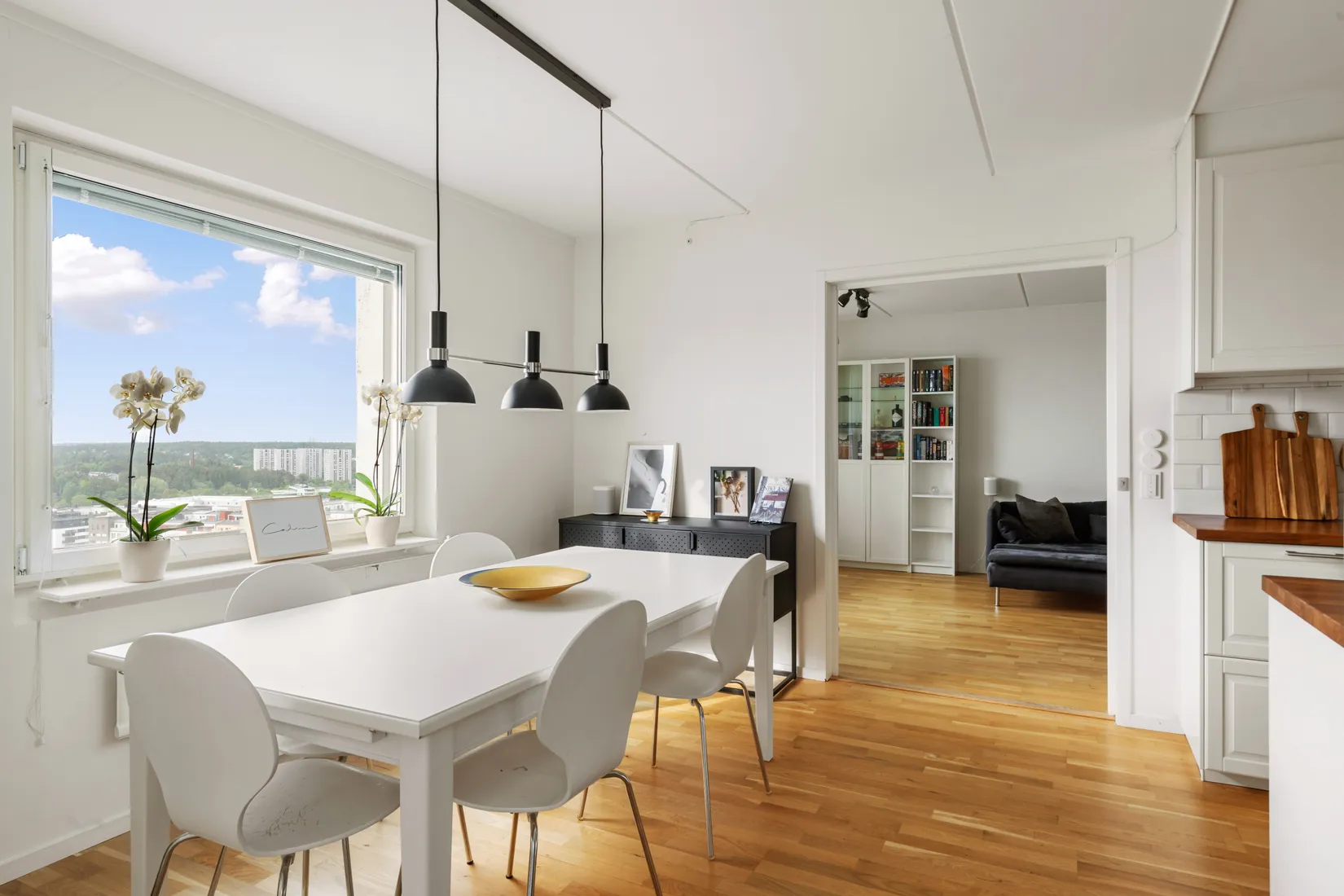 Bostadsrätt, Åkerbyvägen 88, 16 tr, Täby Centrum, Täby